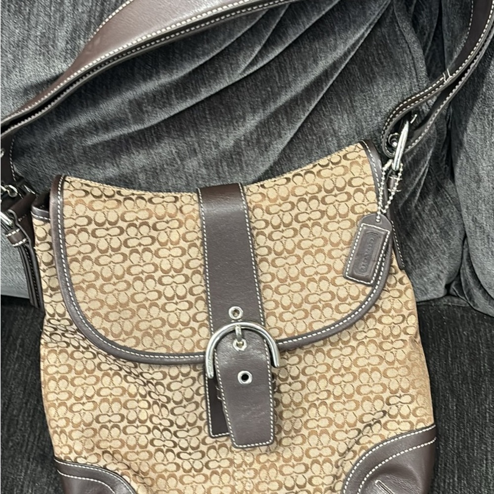 Coach hand bag. Great condition.